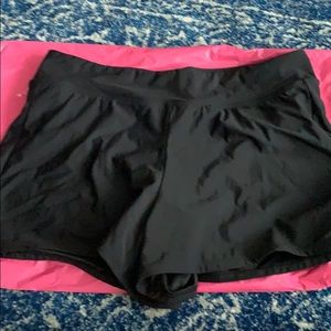 Shape Solver Separates Bathing Suit Bottoms